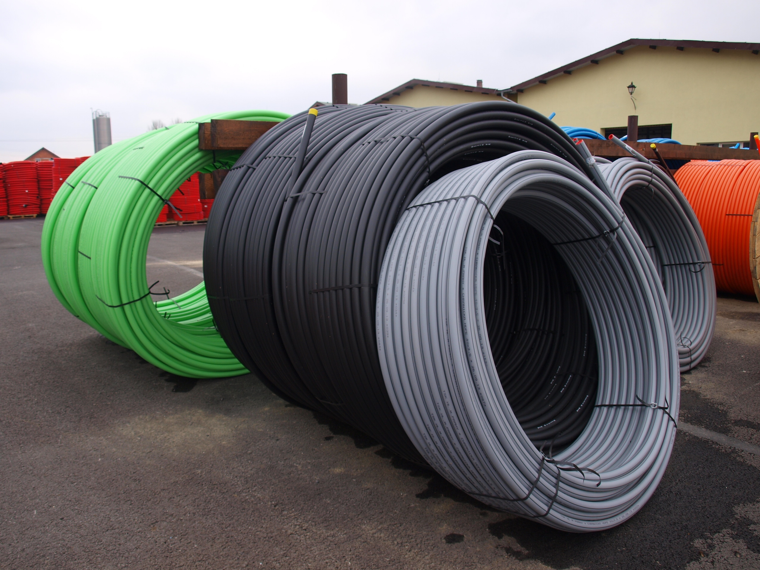 Single-walled protective pipes, small coil